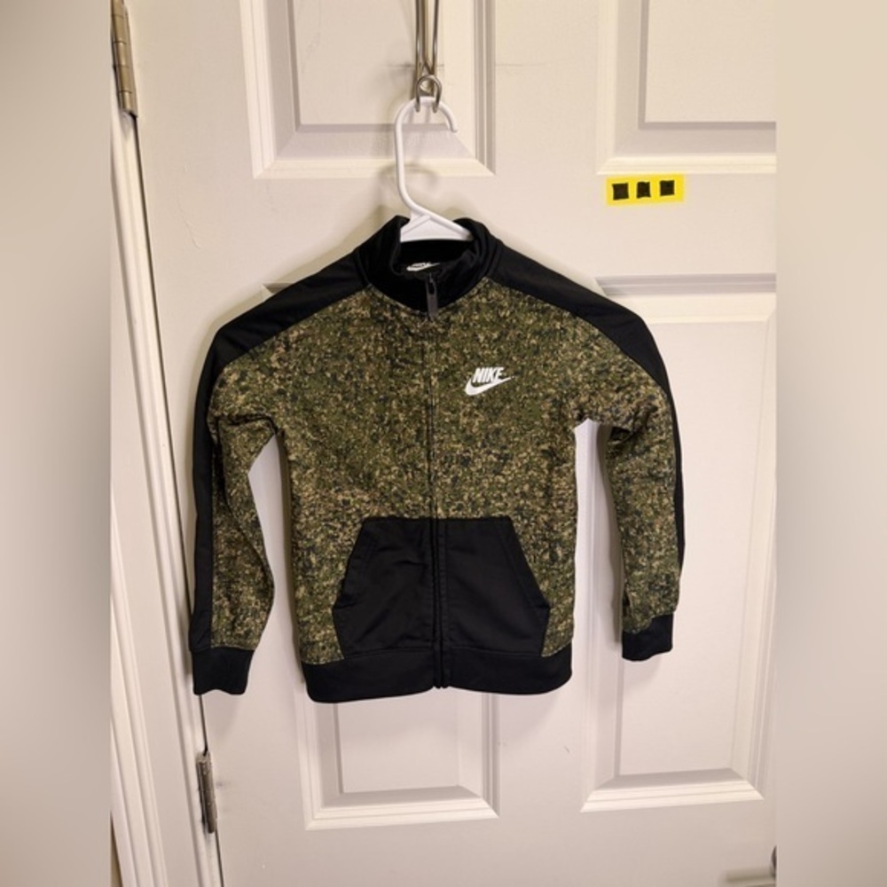 Youth Boys Nike Full Zip Sweatshirt